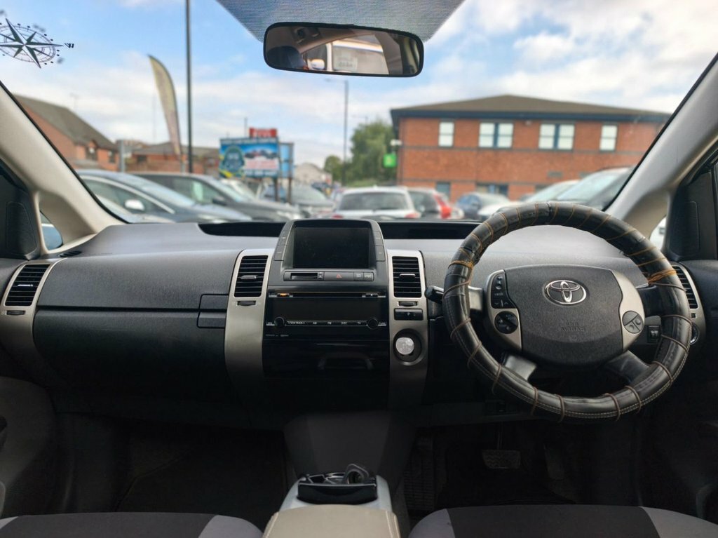 Toyota Prius 1.5L T3 Black #6
