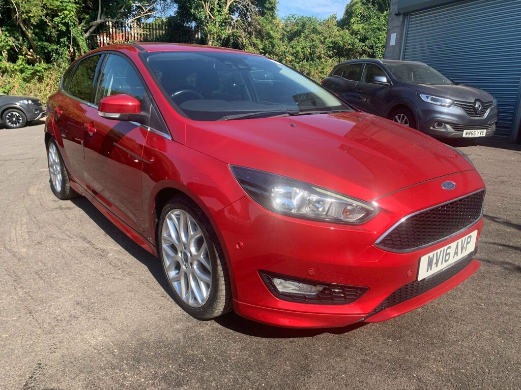 Ford Focus 1.5T Ecoboost Zetec S Hatchback Red #6