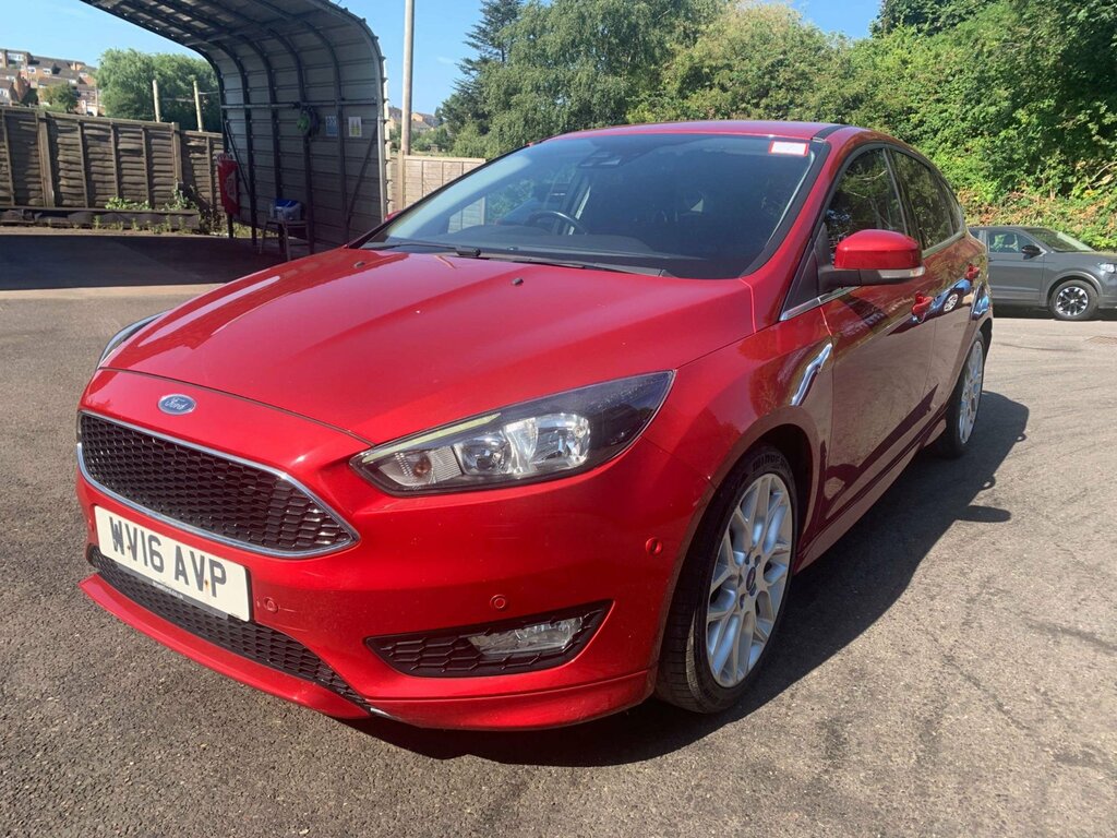 Ford Focus 1.5T Ecoboost Zetec S Hatchback Red #2