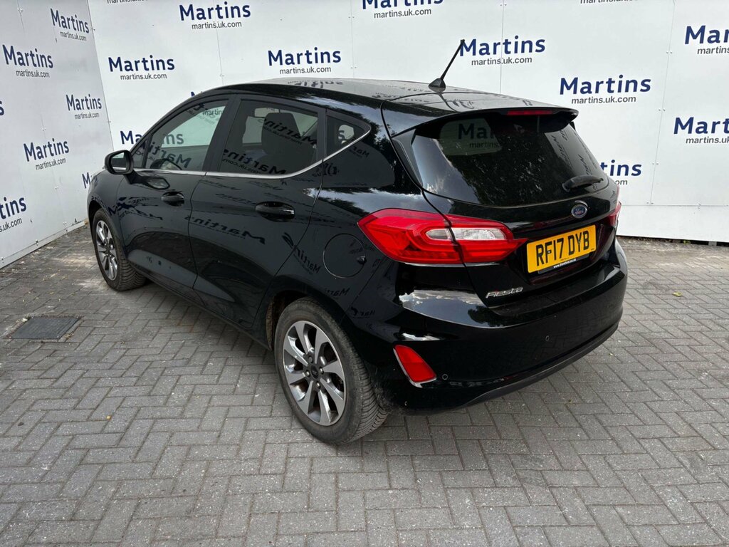 Ford Fiesta 1.0T Ecoboost Titanium Hatchback Black #2