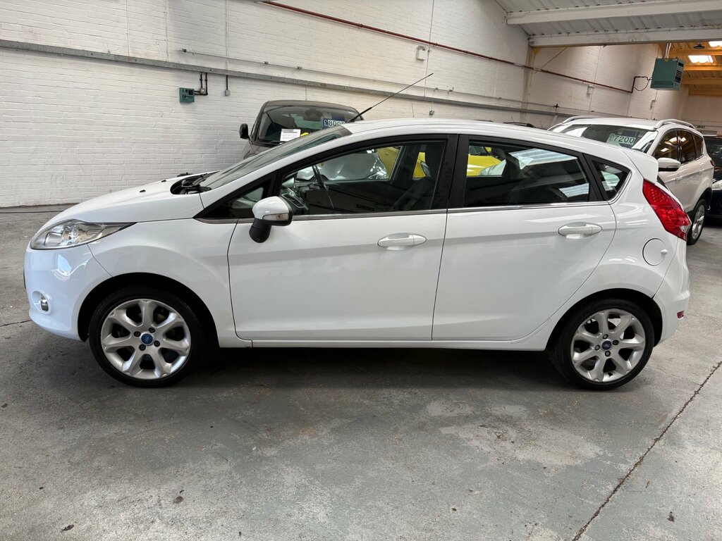Ford Fiesta Hatchback FE12RXC White #2