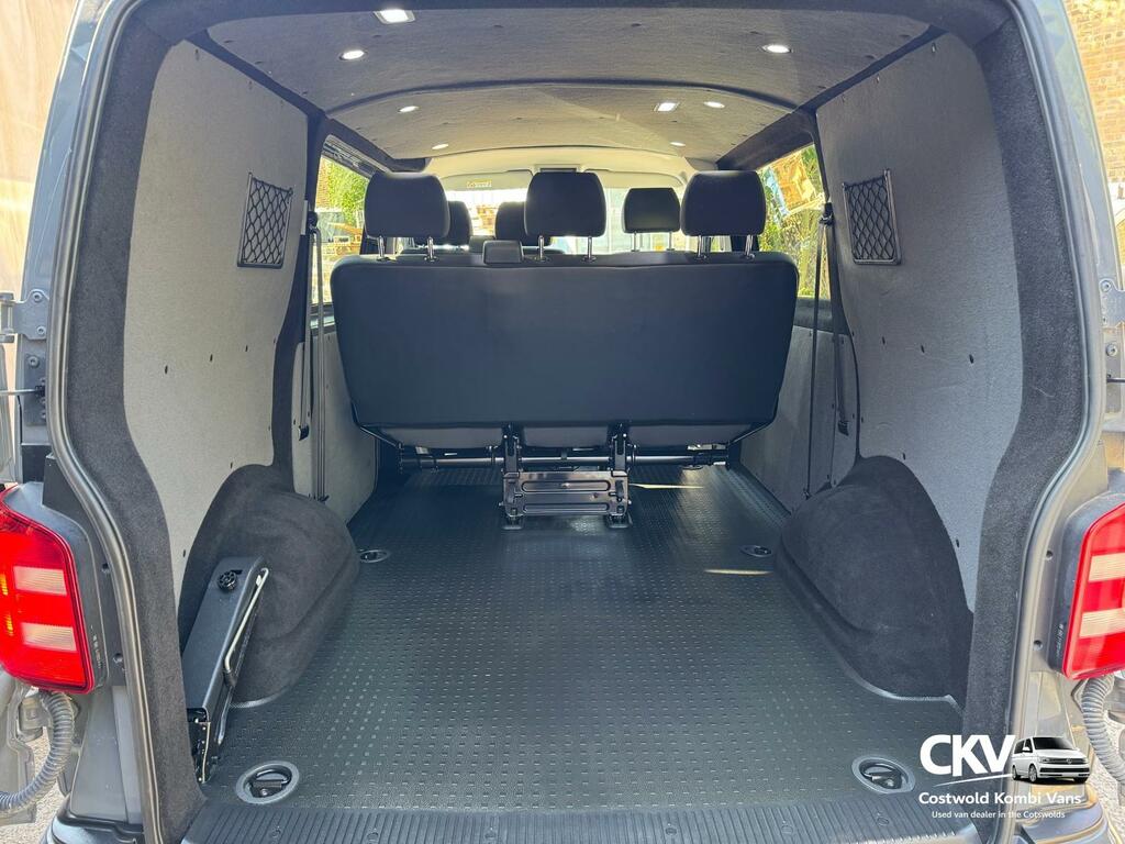 Volkswagen Transporter Kombi 2.0 Tdi 150Ps T32 Highline Bmt Lwb Dsg Twi Grey #17