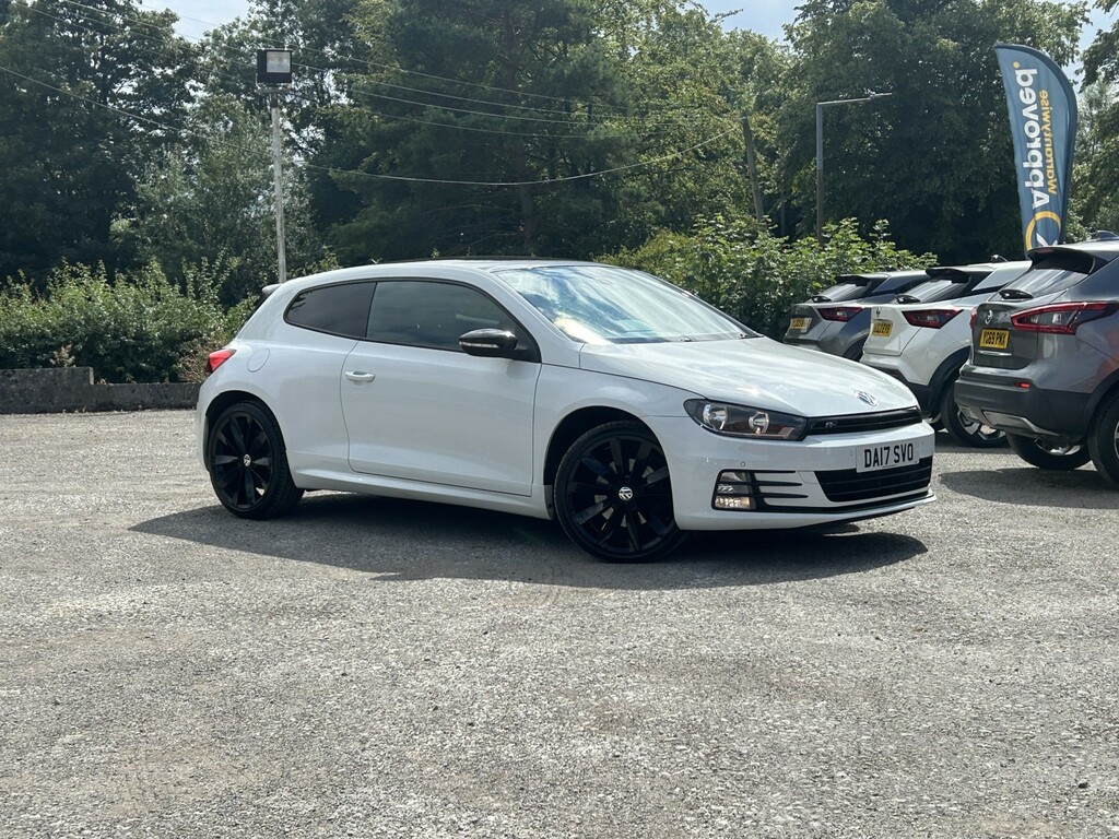 Volkswagen Scirocco 2.0 Tdi Bluemotion Tech R-line Black Edition White