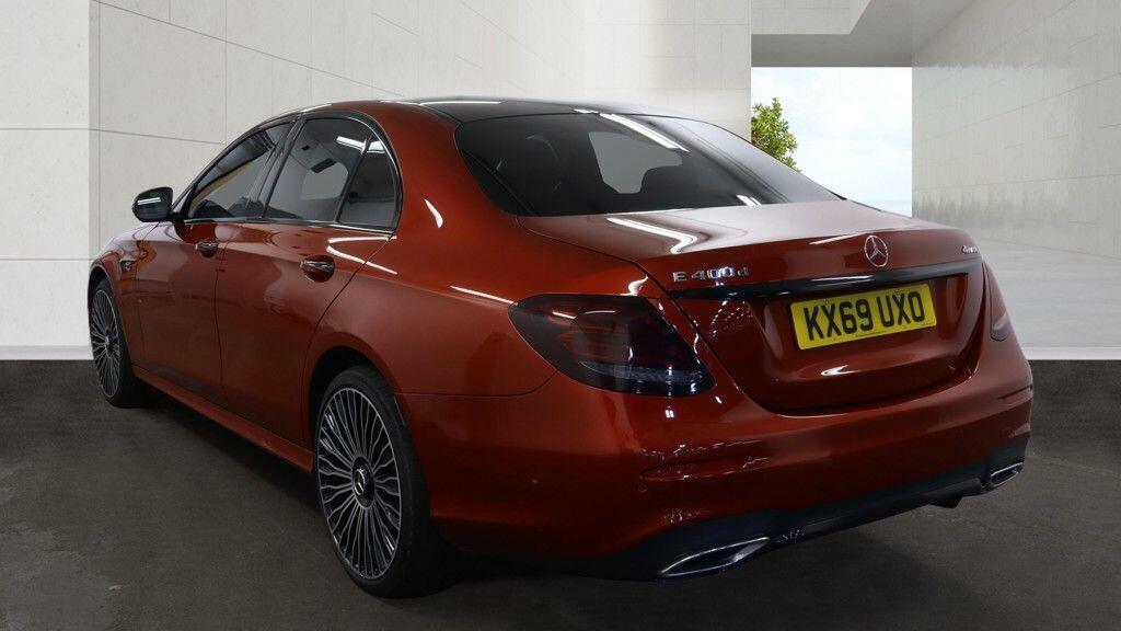 Mercedes-Benz E Class Amg Line Night Edition Red #4