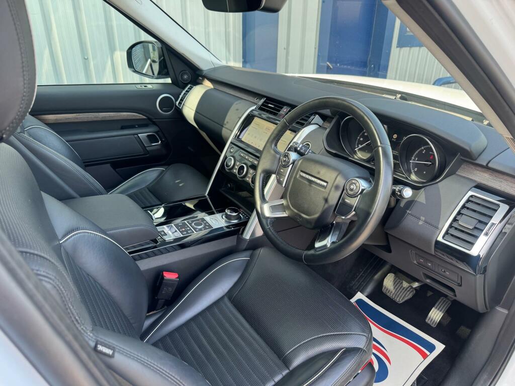 Land Rover Discovery Hse White #4