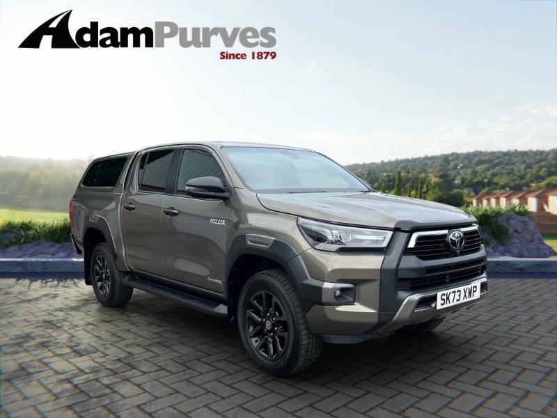 Toyota HILUX Invincible X Dcab Pick Up 2.8 D-4d Brown