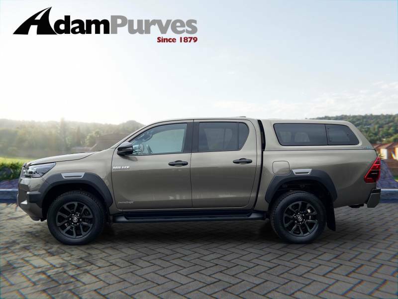 Toyota HILUX Invincible X Dcab Pick Up 2.8 D-4d Brown #4