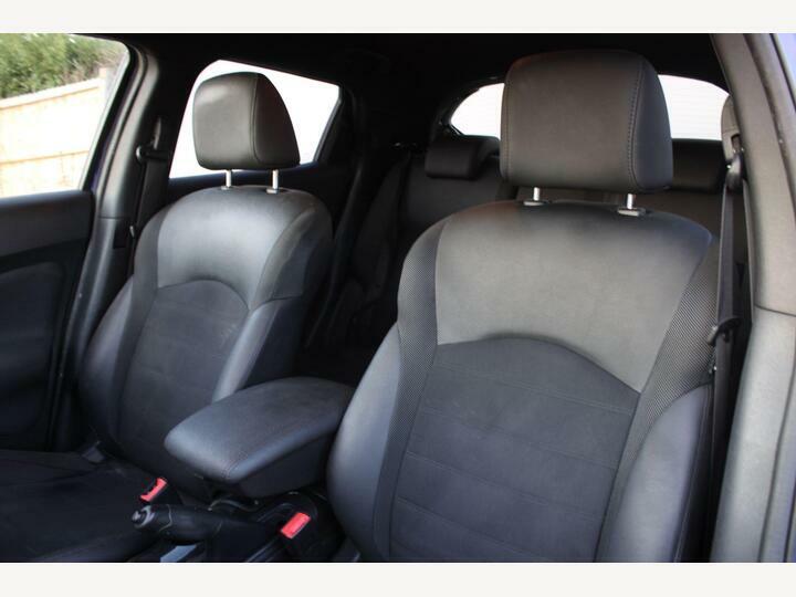 Nissan Juke Juke Tekna Dci Black #20