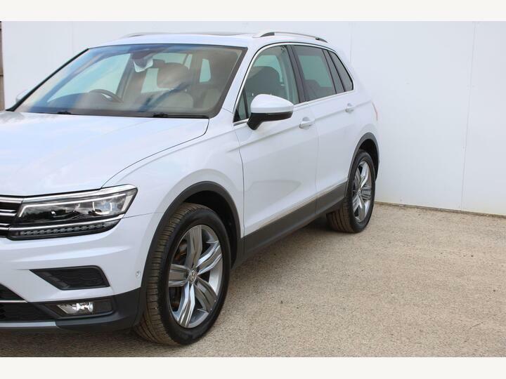Volkswagen Tiguan 2.0 Tsi Sel Dsg 4Motion Euro 6 Ss DK18XZR White #4