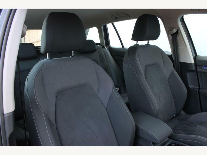 Volkswagen Golf 1.5 Tsi 150 Style White #20