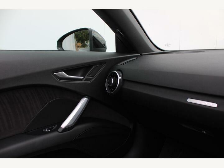 Audi TT 2.0 Tfsi Black Edition Roadster S Tronic Quattro E Blue #24