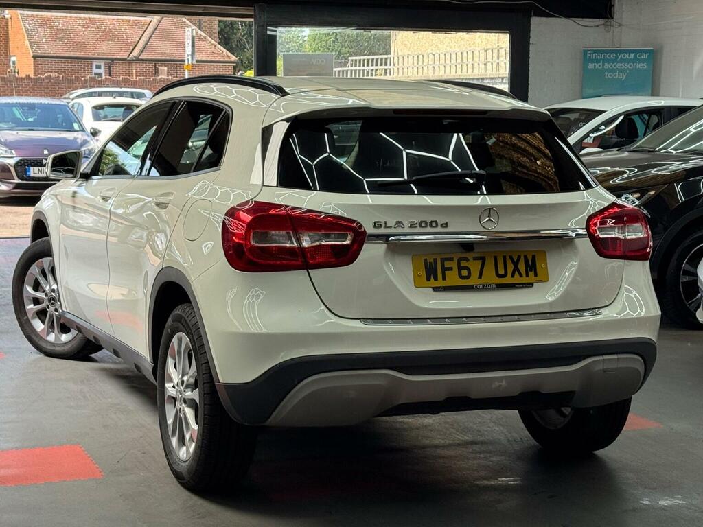 Mercedes-Benz GLA Class Suv 2.1 Gla200d Se Euro 6 Ss 201767 WF67UXM White #5