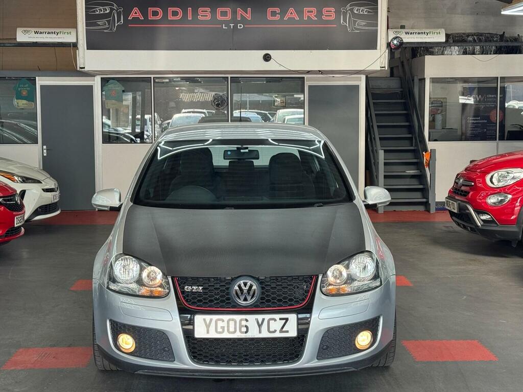 Volkswagen Golf Hatchback 2.0 Red #2