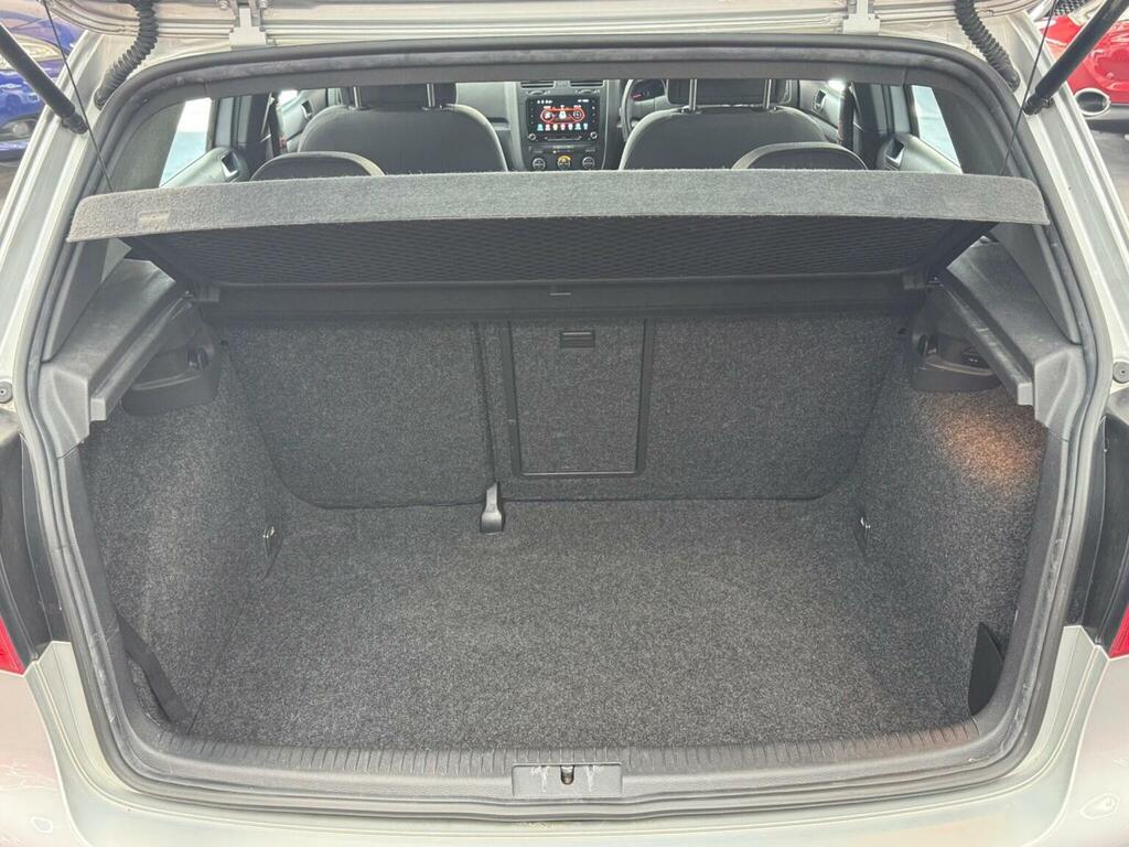 Volkswagen Golf Hatchback 2.0 Red #13