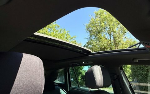 Volkswagen Tiguan R-line Tech Tsi GJ20ZFP Black #4