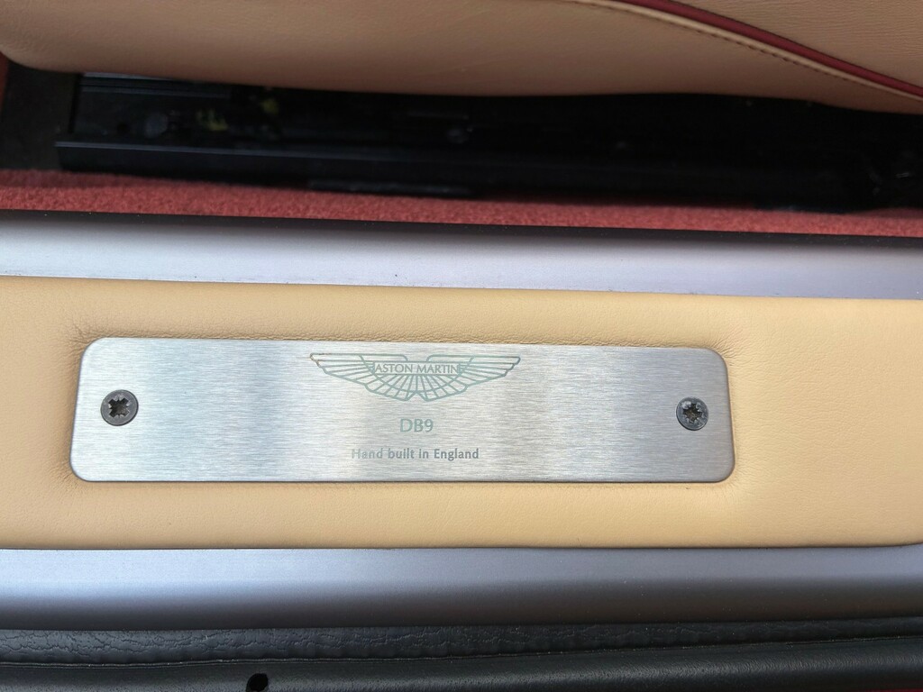 Aston Martin DB9 6.0 V12 T-tronicii Euro 5 Silver #33