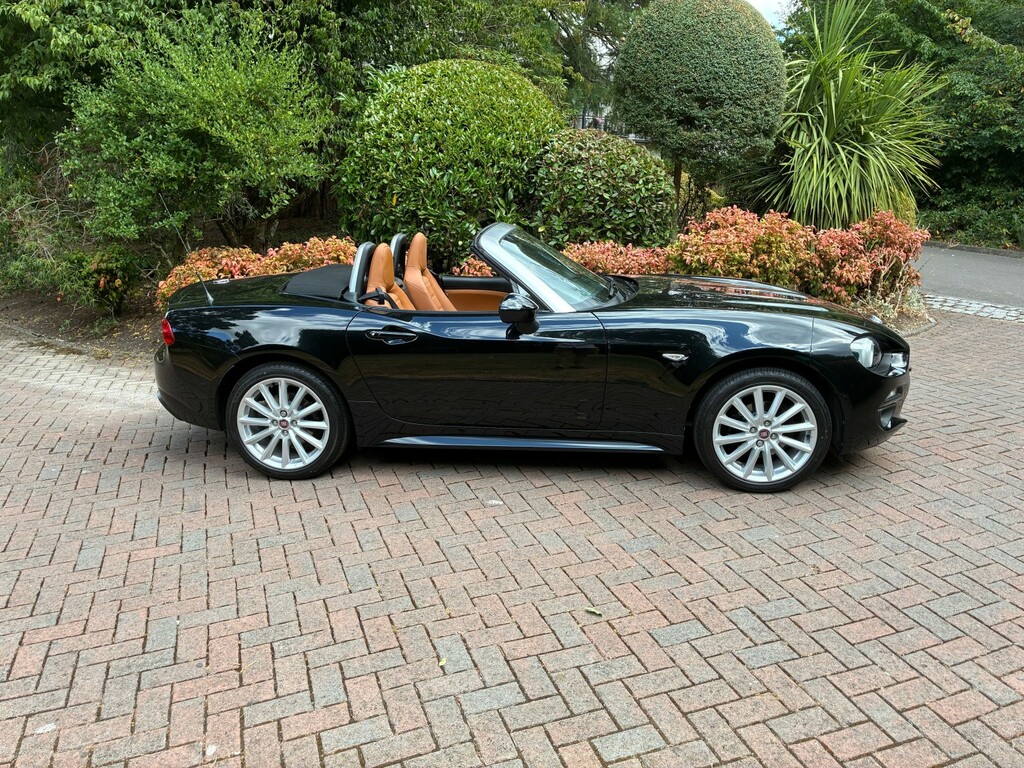 Fiat 124 Spider 1.4 Multiair Turbo 140Hp Lusso Black #3