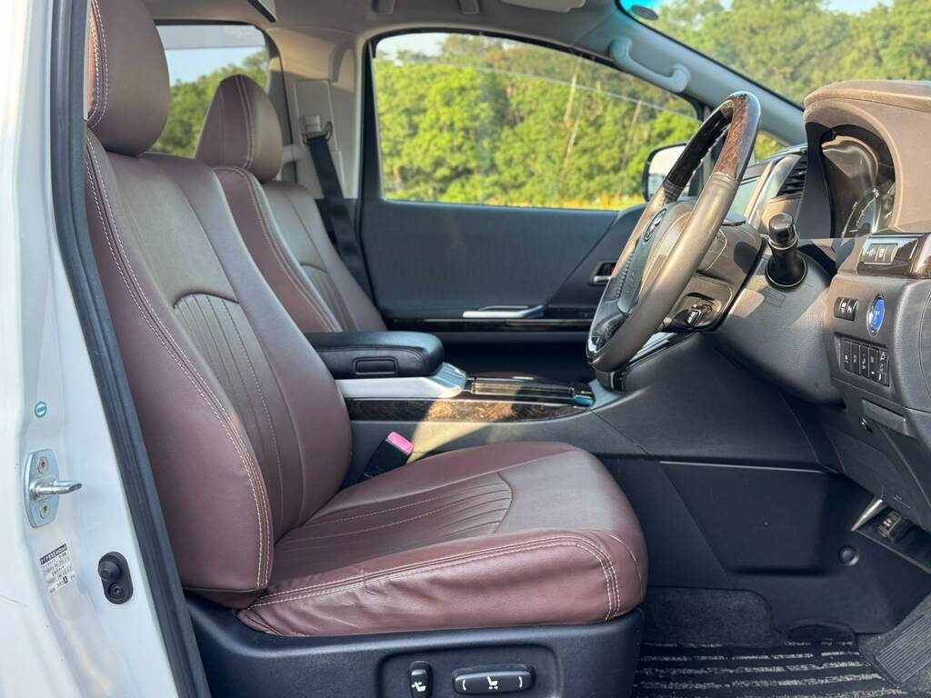 Toyota Vellfire 2.4 Hybrid Vvti 7 Seat - Aeras X White #11