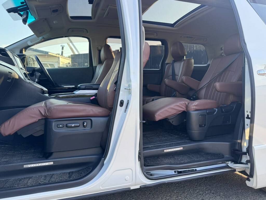 Toyota Vellfire 2.4 Hybrid Vvti 7 Seat - Aeras X White #13