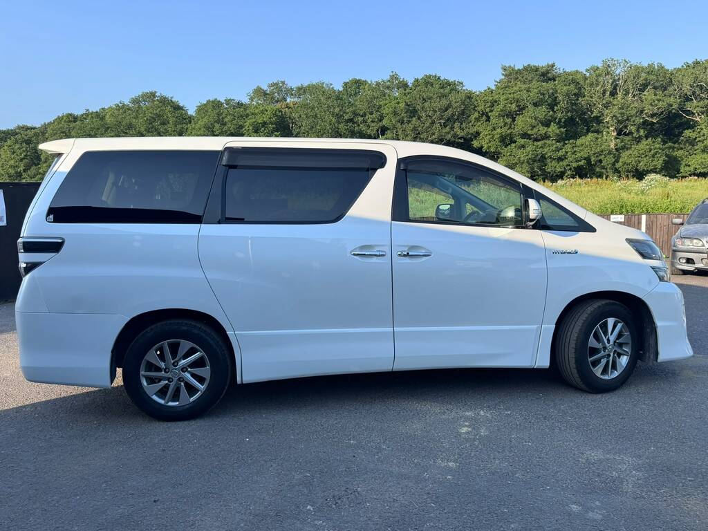 Toyota Vellfire Mpv White #6