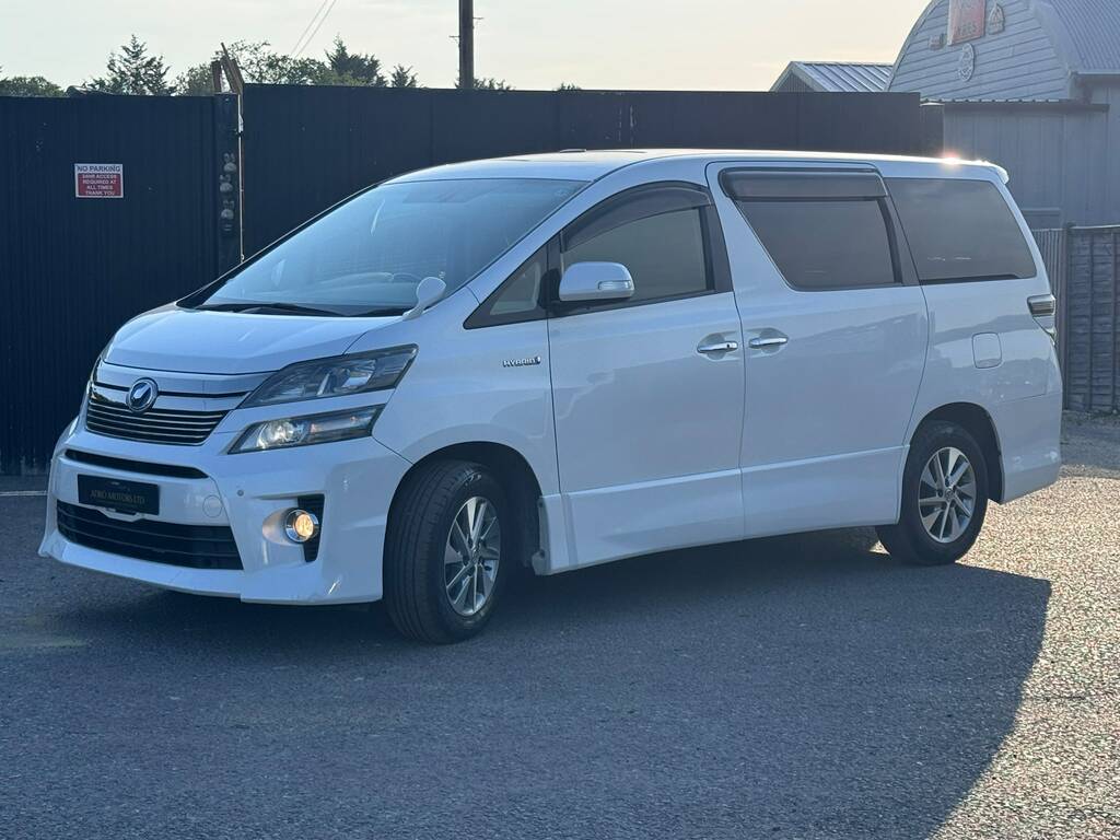 Toyota Vellfire Mpv White #5