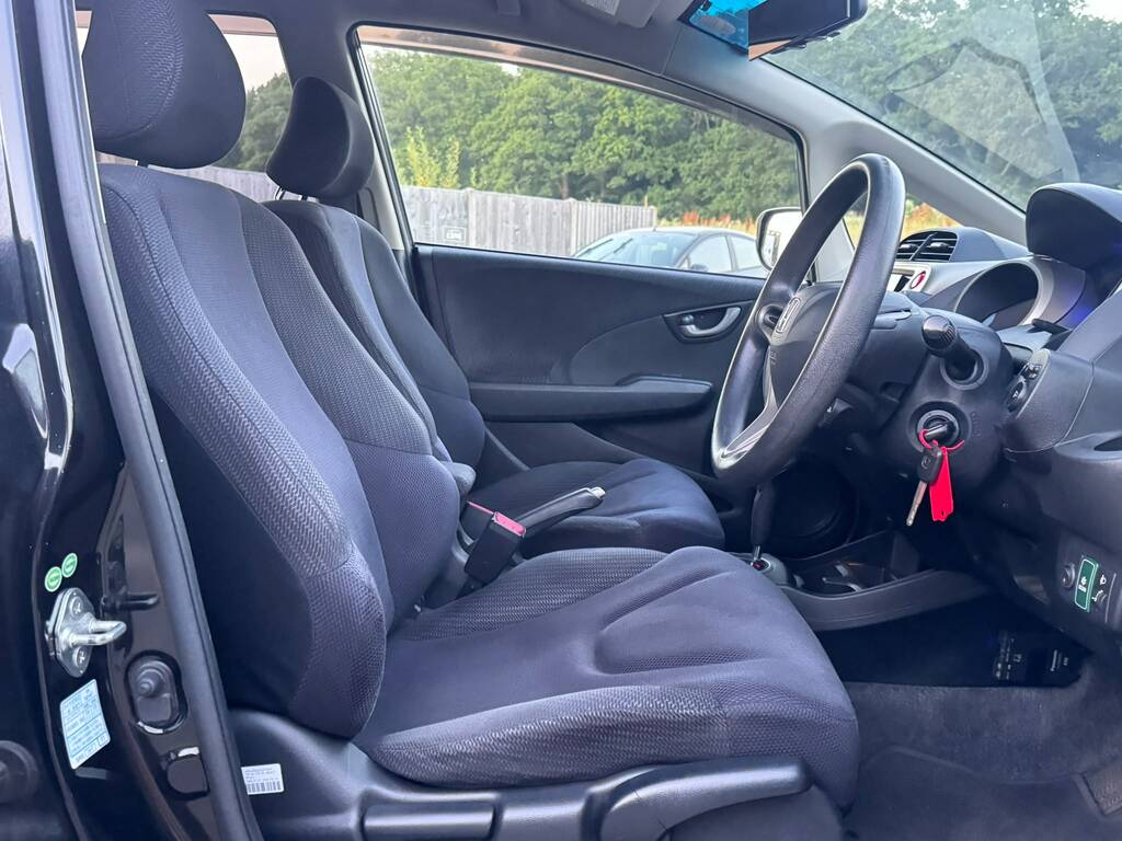 Honda Fit Hybird Automatic Blue #10