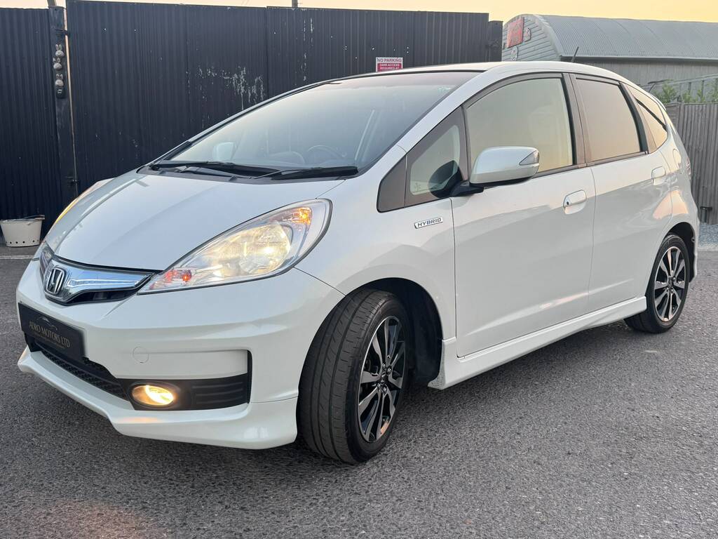 Honda Fit Hatchback White #3