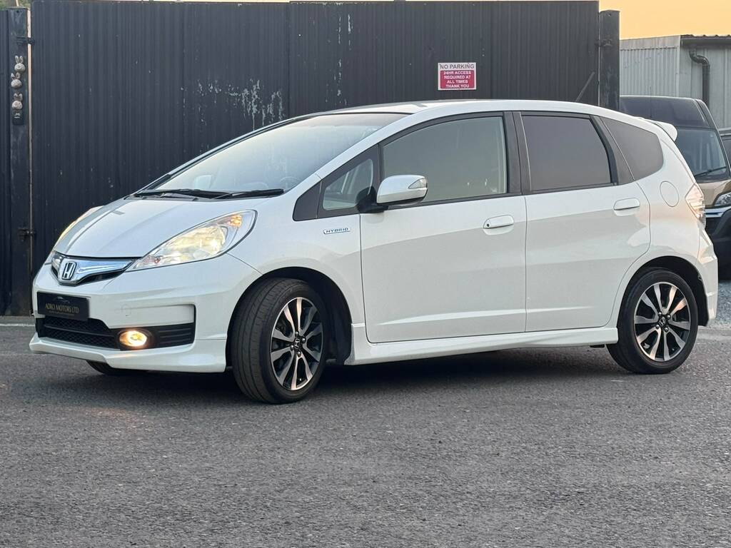 Honda Fit Hatchback White #4