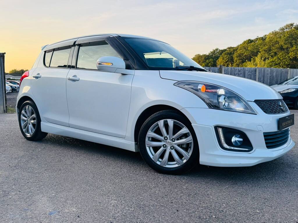 Suzuki Swift Hatchback White #5