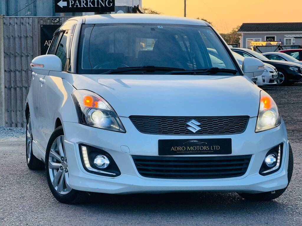 Suzuki Swift Hatchback White