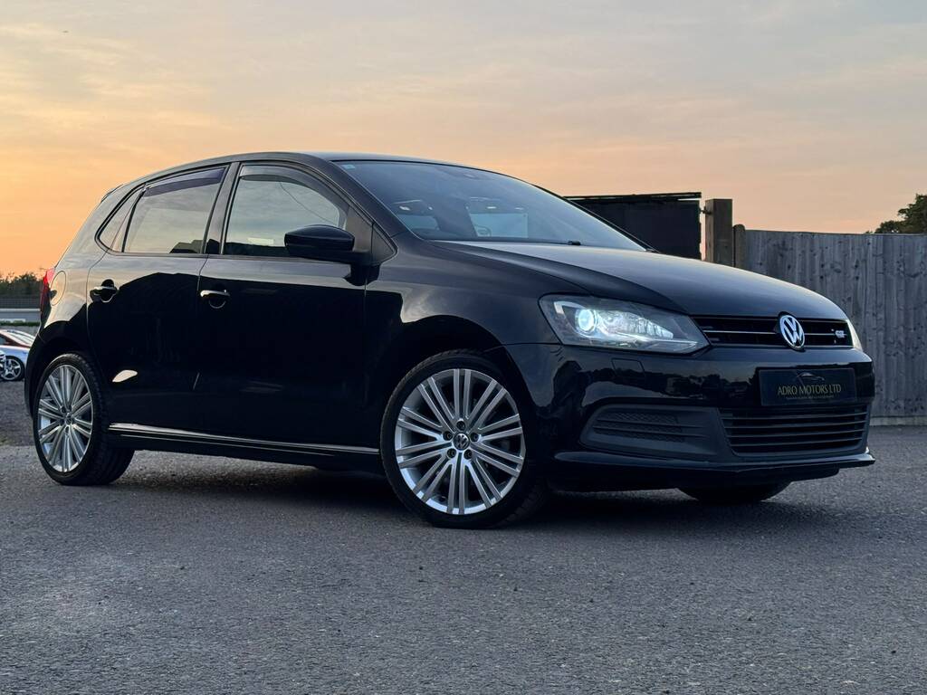 Volkswagen Polo Hatchback Black #4