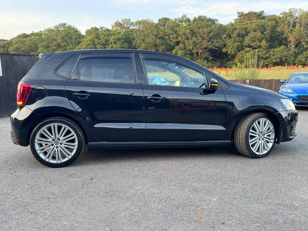 Volkswagen Polo Hatchback Black #6