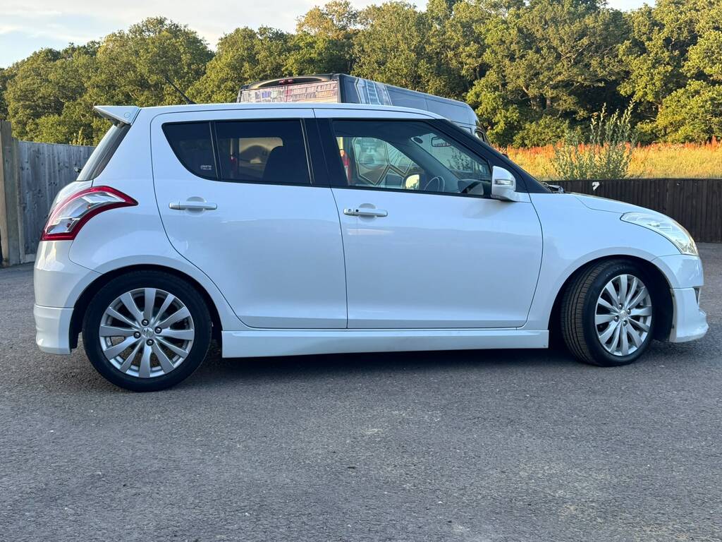 Suzuki Swift Hatchback White #5
