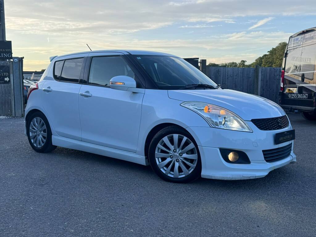 Suzuki Swift Hatchback White #4