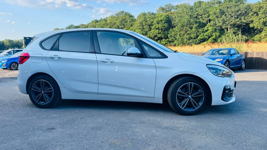 BMW 2 Series Mpv White #6