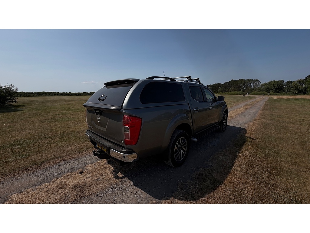 Nissan Navara Dci Tekna Double Cab 4X4 Pick Up Truck Grey #2