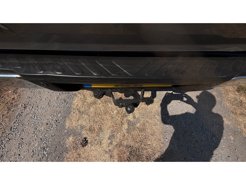 Nissan Navara Dci Tekna Double Cab 4X4 Pick Up Truck Grey #3