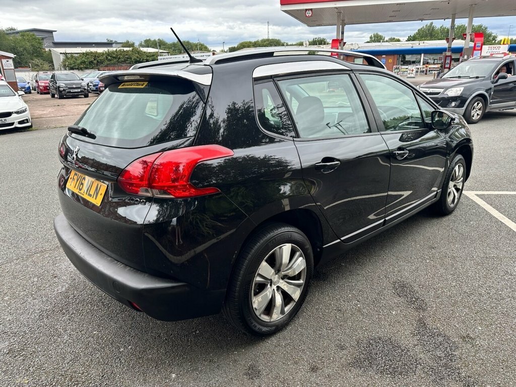 Peugeot 2008 1L Active Black #4