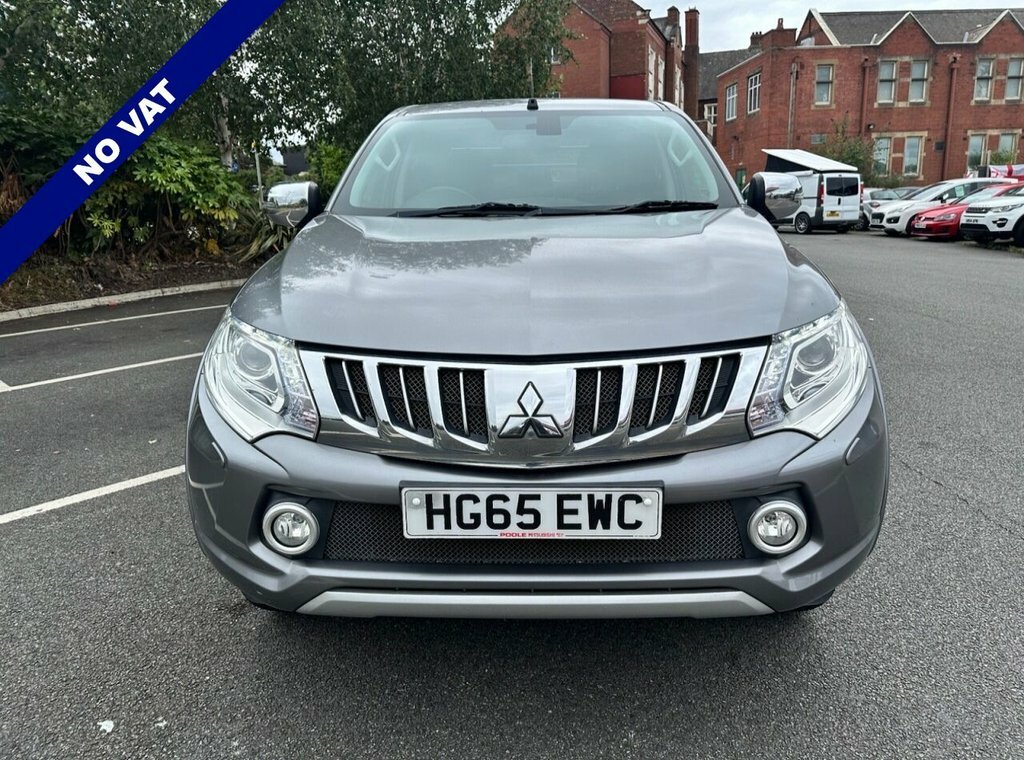 Mitsubishi L200 2.4L Dc Barbarian Grey #2