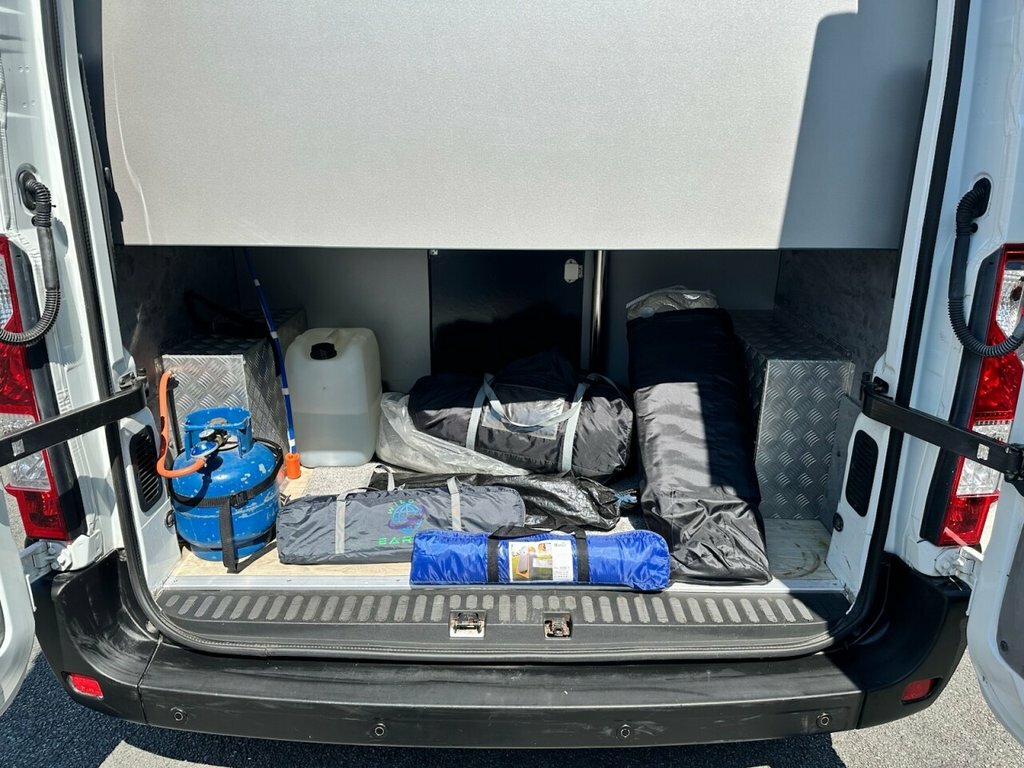 Renault Master Diesel White #30