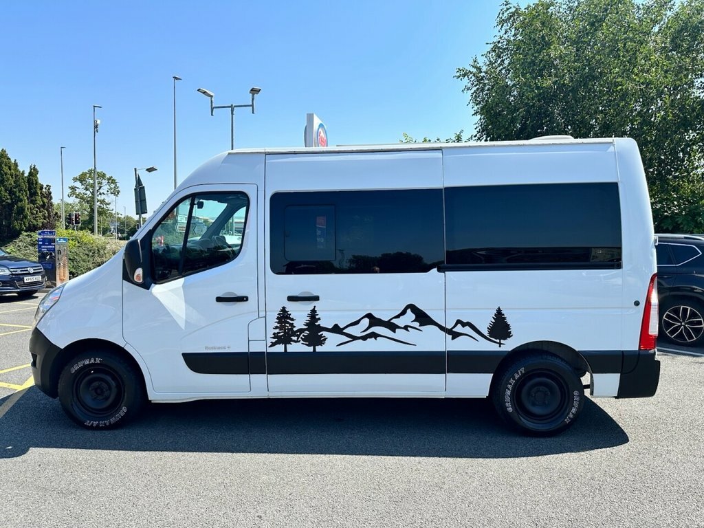 Renault Master 2.3L Business White #6