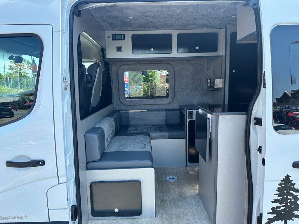 Renault Master Diesel White #16