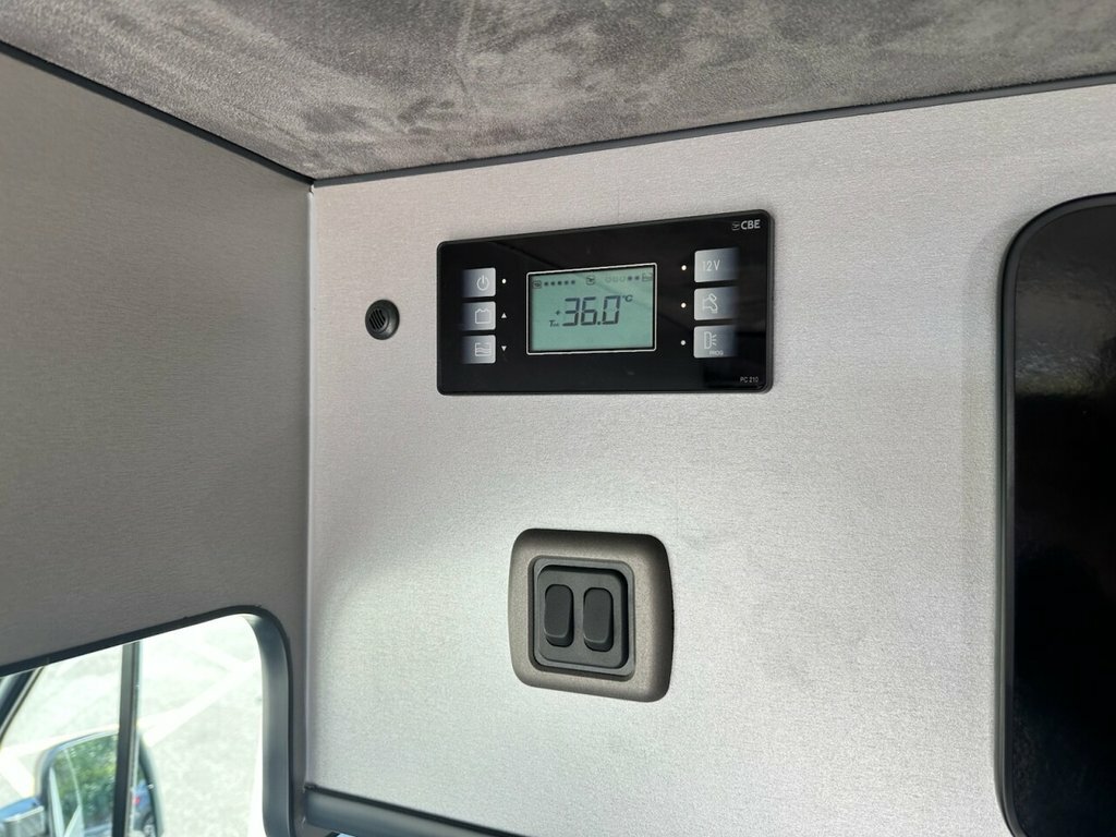 Renault Master Diesel White #19