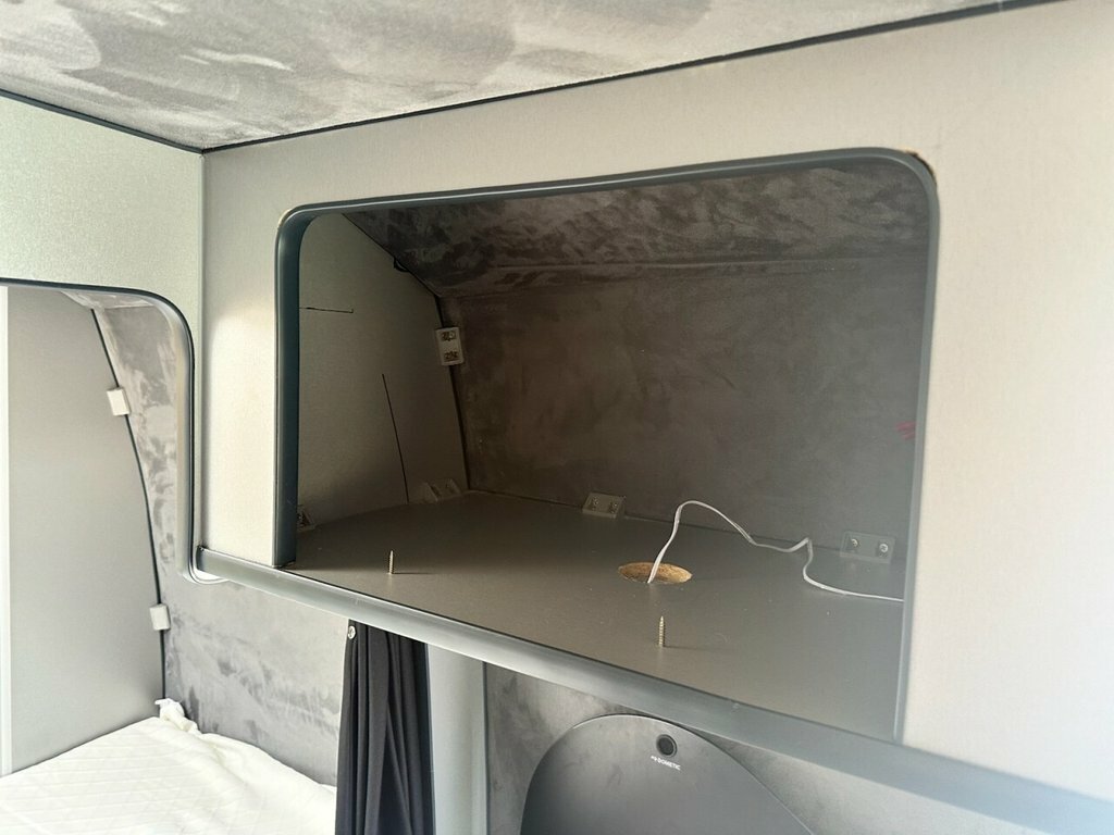 Renault Master Diesel White #29