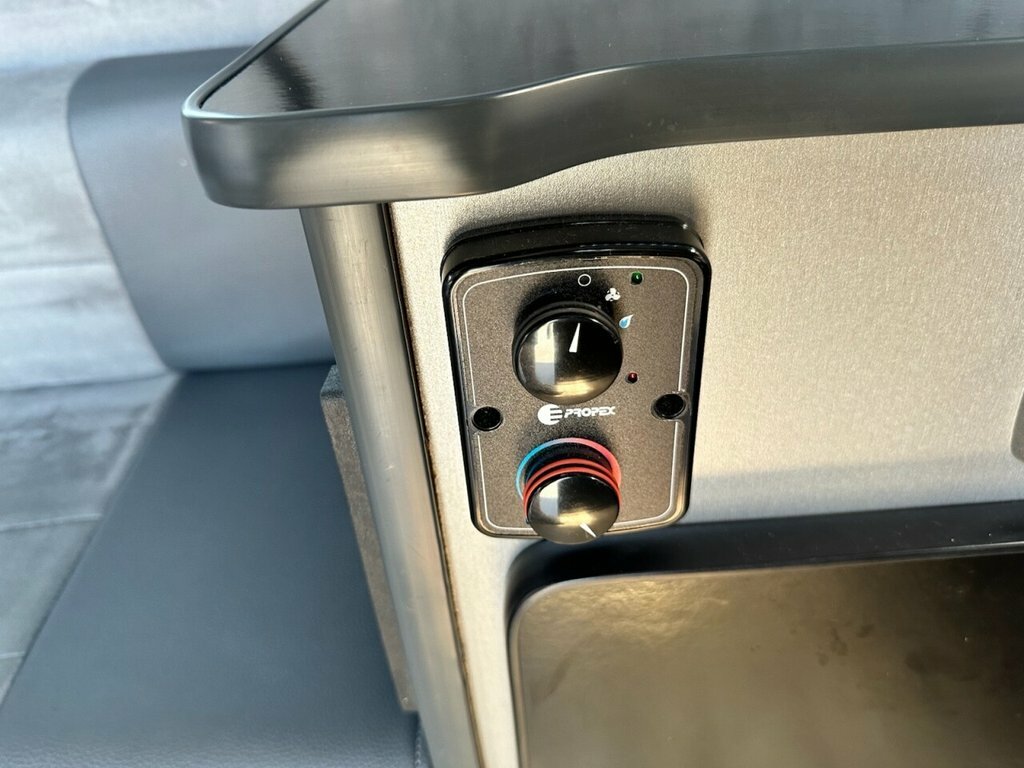 Renault Master Diesel White #25
