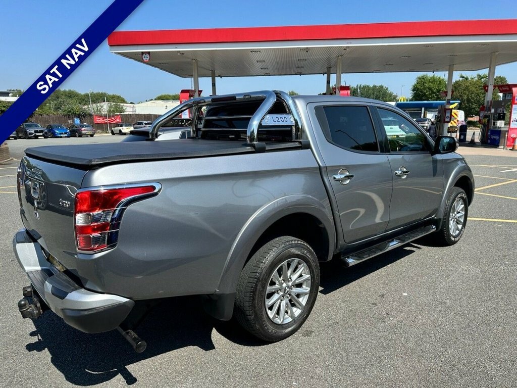 Mitsubishi L200 2.4L Dc Barbarian Grey #5