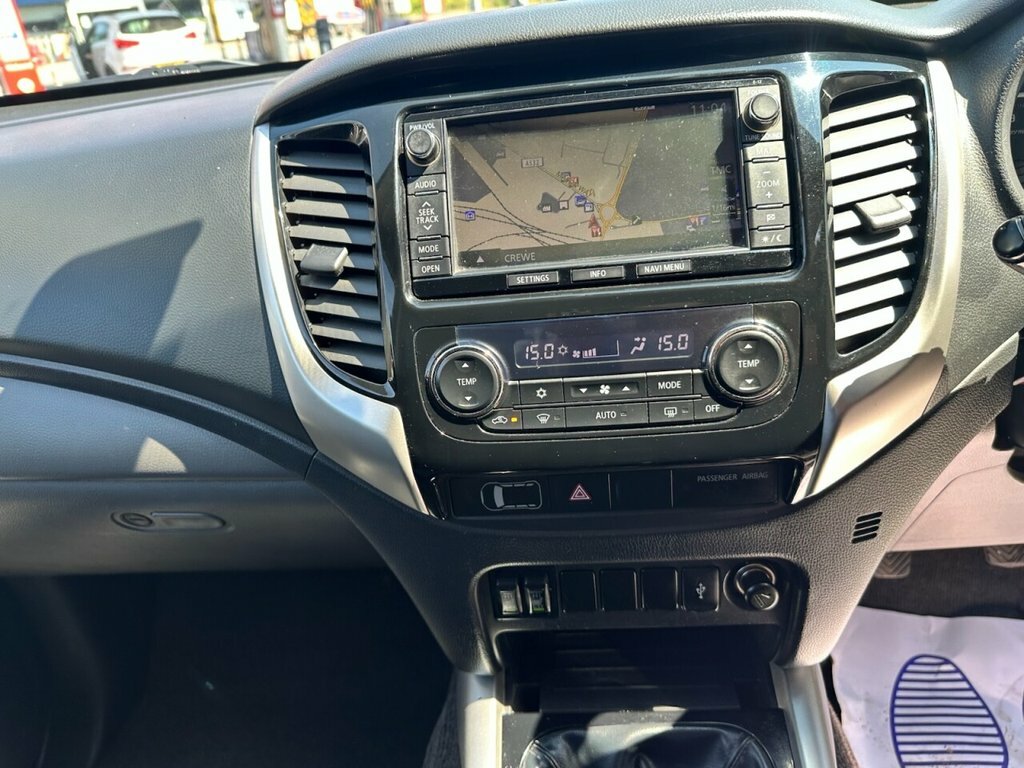 Mitsubishi L200 2.5 Di-d 4Life Ac 4Wd 4 Seater Club Cab Vq White #27