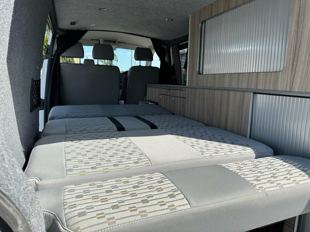 Volkswagen Transporter Panel Van White #21