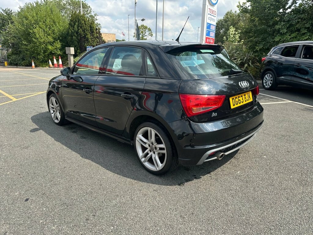 Audi A1 1.4 Tfsi Amplified Edition Red #4