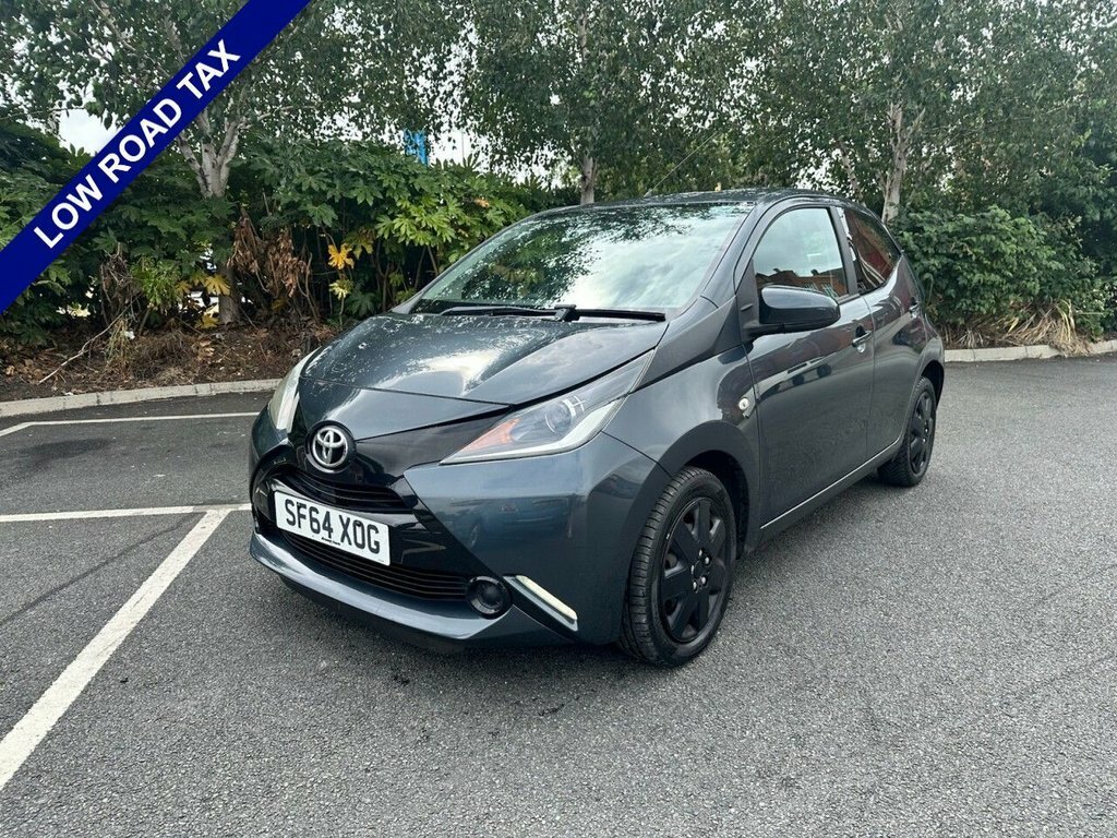 Toyota Aygo Hatchback Grey #3
